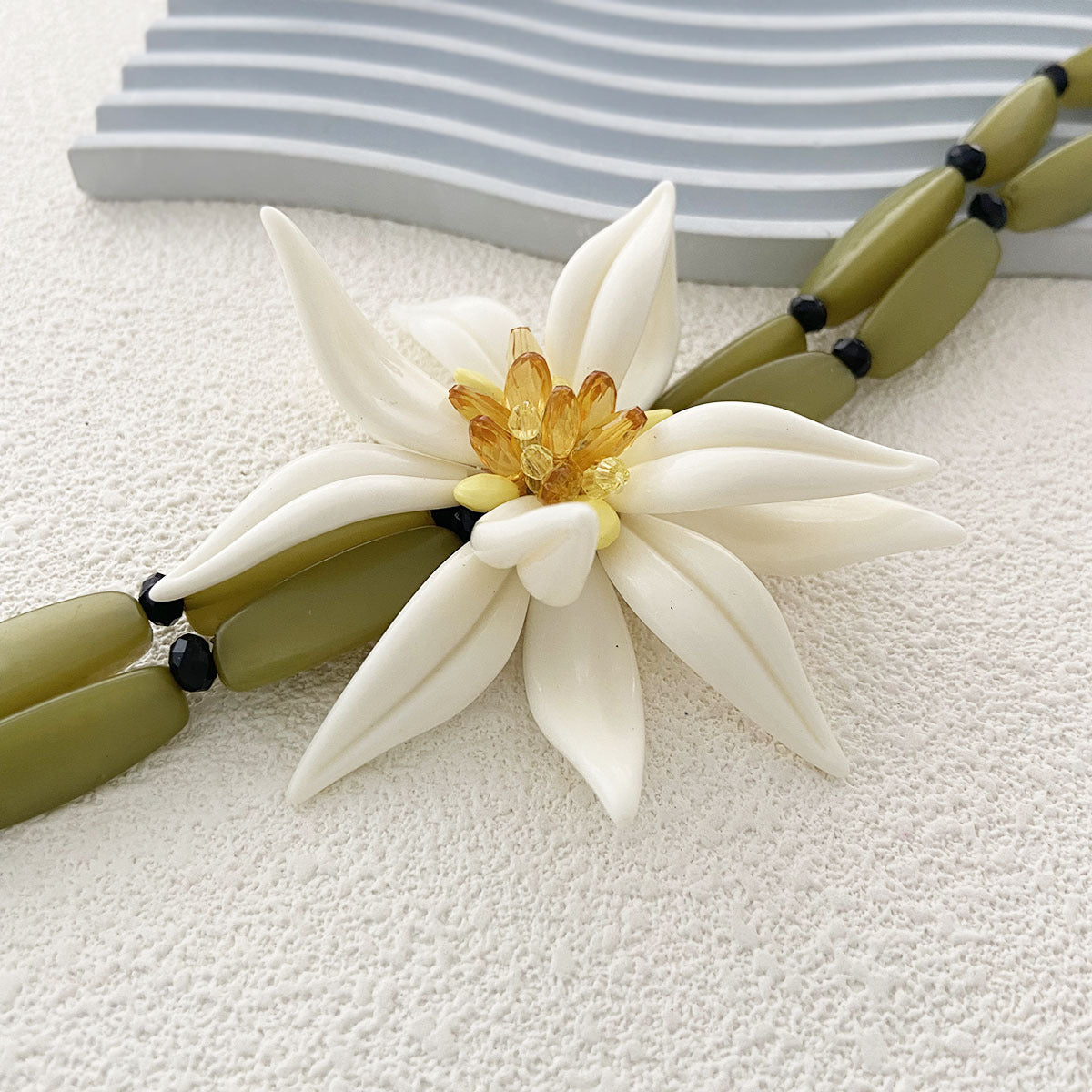 Tropical Flower Green Beaded Chain Statement Chunky Necklace