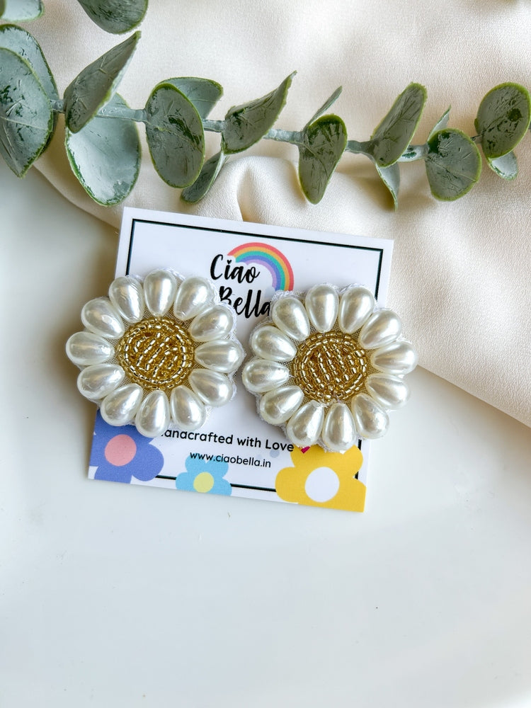 Elora Daisy Stud Handmade Beaded Flower Earrings