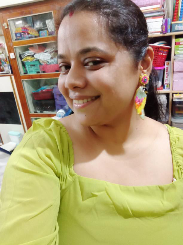 Peppy Parrot Handmade Beaded Bird Earrings