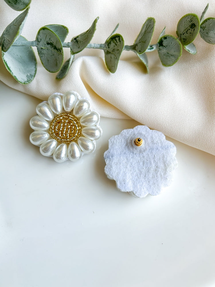 Elora Daisy Stud Handmade Beaded Flower Earrings