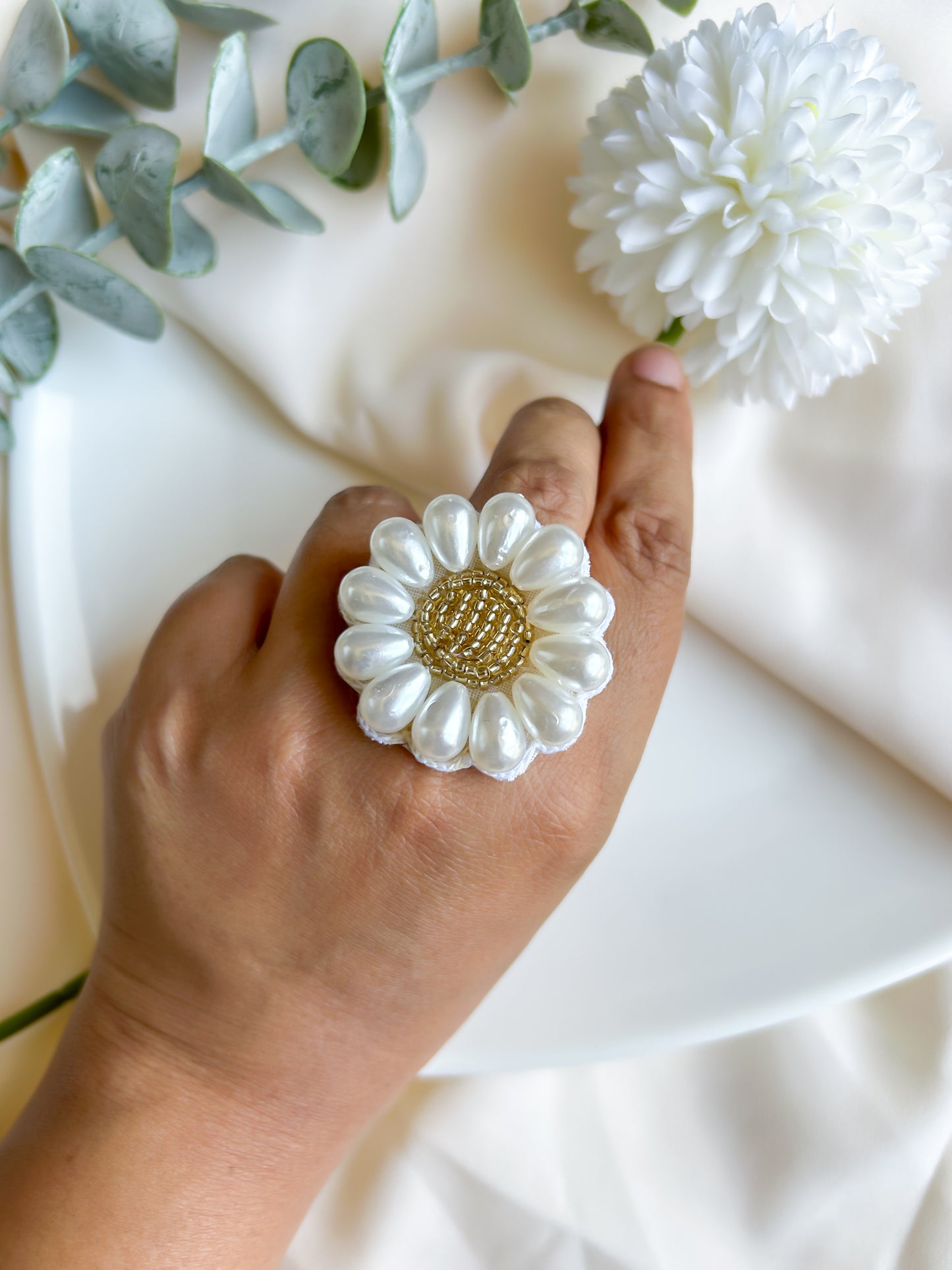 Elora Daisy Handmade Beaded Flower Ring