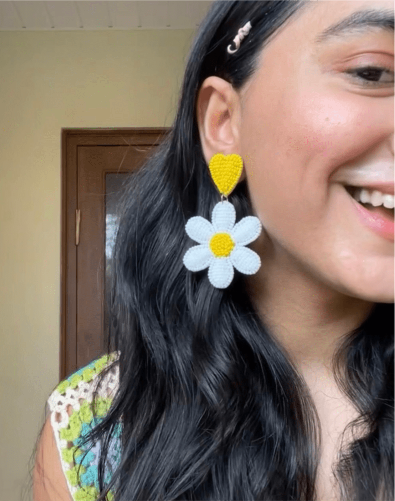 Daisy Love Handmade Beaded Flower Earrings