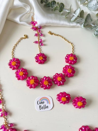 Sparkling Hot Pink Daisy Flower Handmade Beaded Haldi Jewellery Set (Necklace + Earrings + Hathphools + Maangtika)