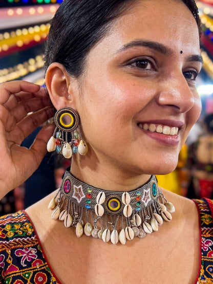 Riwaaz Handmade Beaded Necklace & Earrings Set