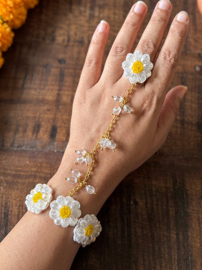 Sparkling White Daisy Handmade Beaded Hathphool (Single Hand)