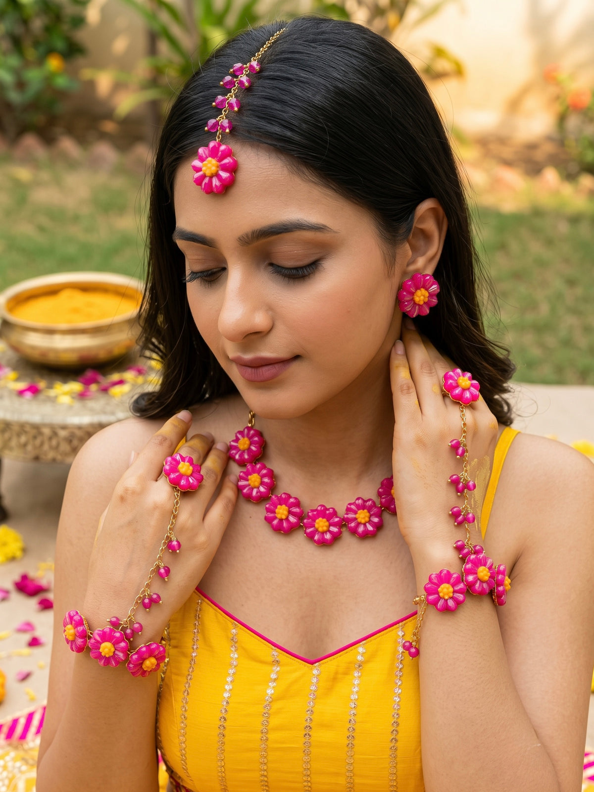 Sparkling Hot Pink Daisy Flower Handmade Beaded Haldi Jewellery Set (Necklace + Earrings + Hathphools + Maangtika)