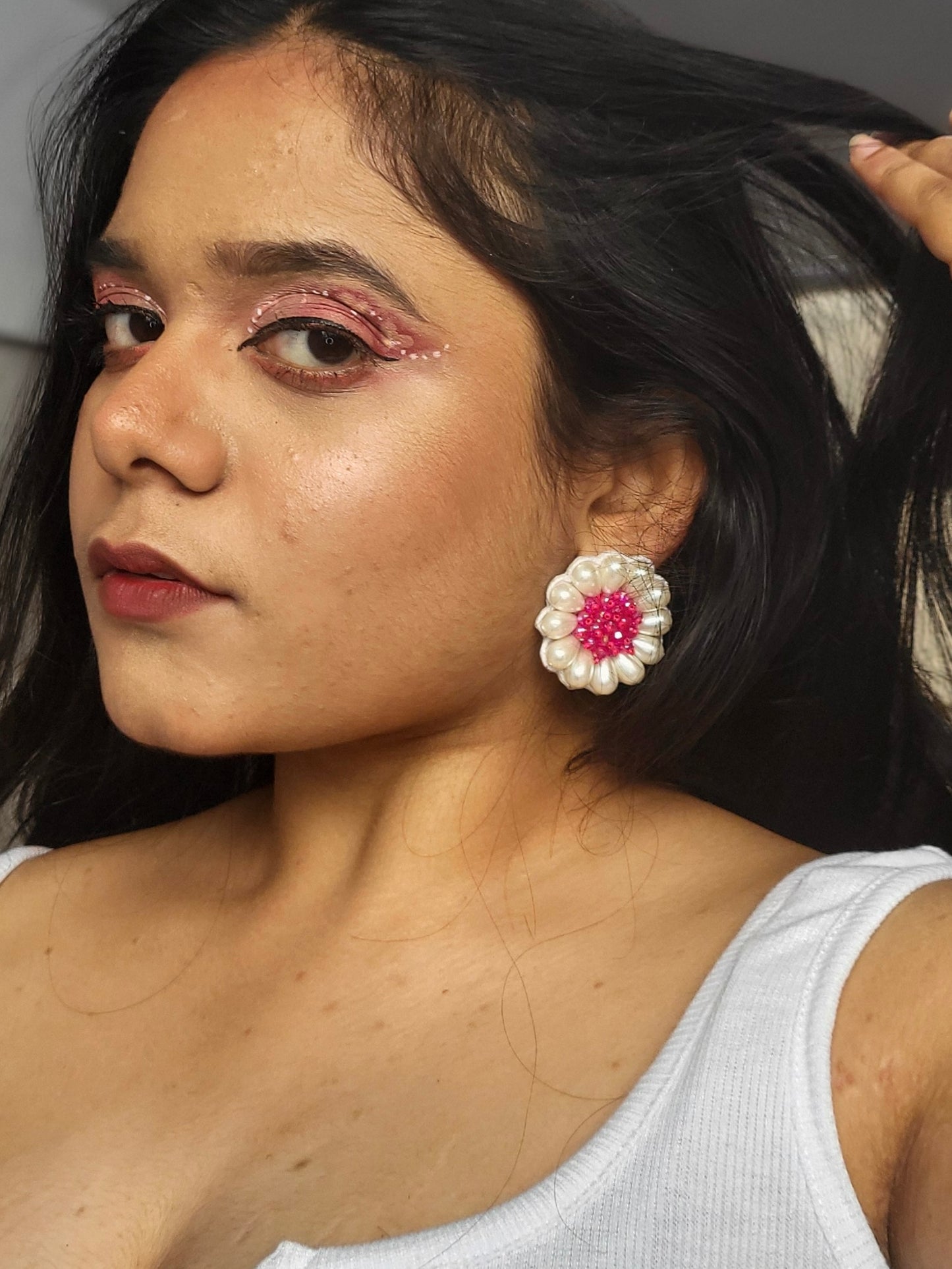 Love Pink Daisy Stud Handmade Beaded Flower Earrings