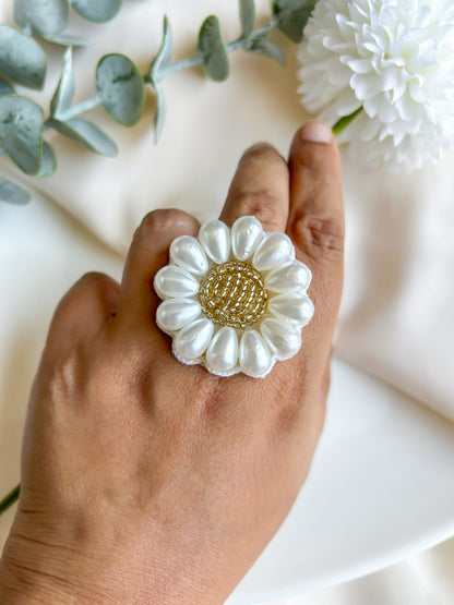 Elora Daisy Handmade Beaded Flower Ring
