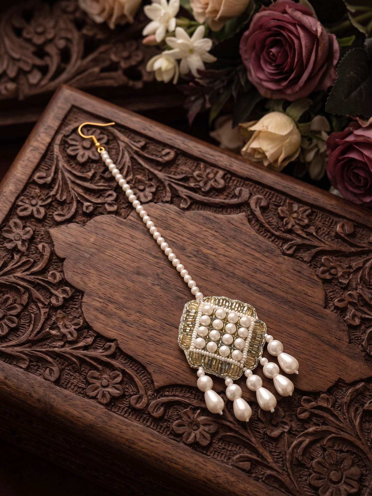 Riwaayat Pearl Drop Handmade Beaded Maangtika