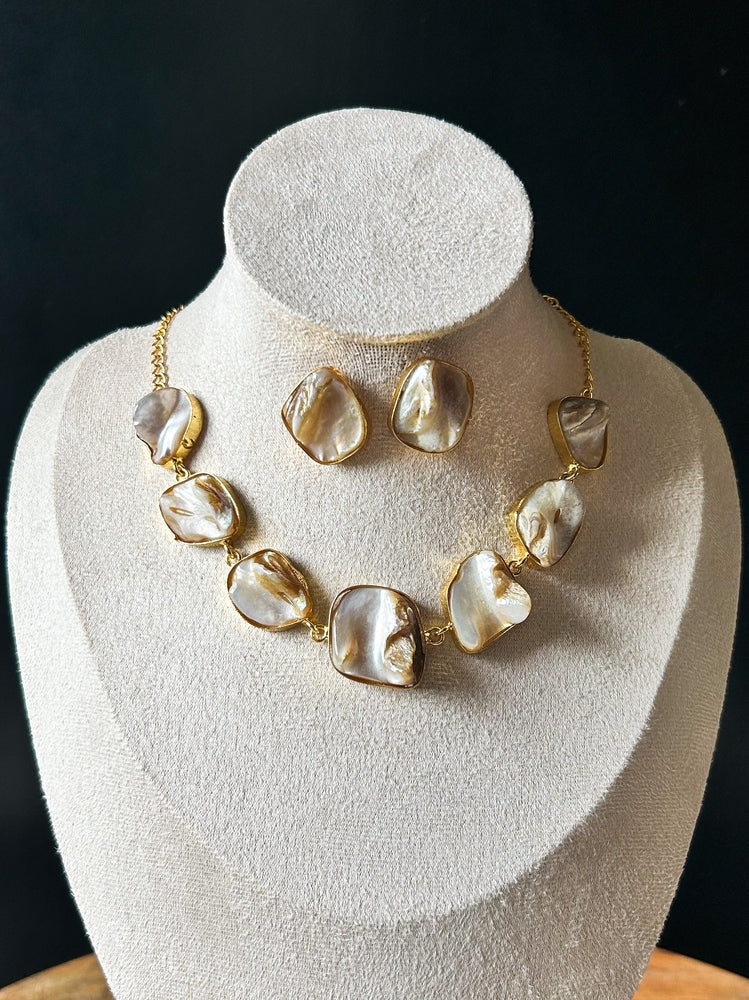 Pearl Elegance Brass Necklace Set