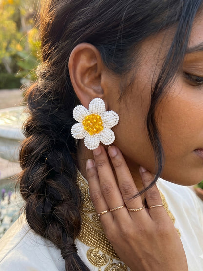 White Daisy Stud Handmade Beaded Flower Earrings