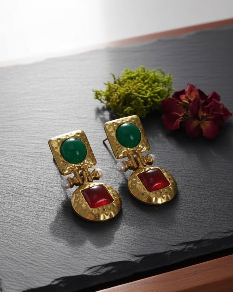 Retro Alloy Resin Green Red 18k Gold Plated Drop Earrings