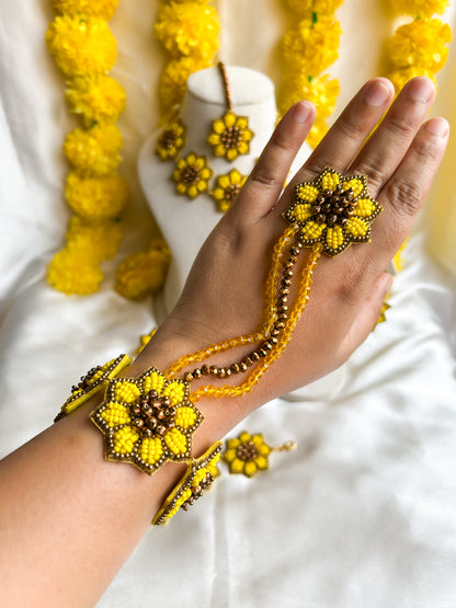 Surajmukhi (Sunflower) Handmade Haldi Full Set