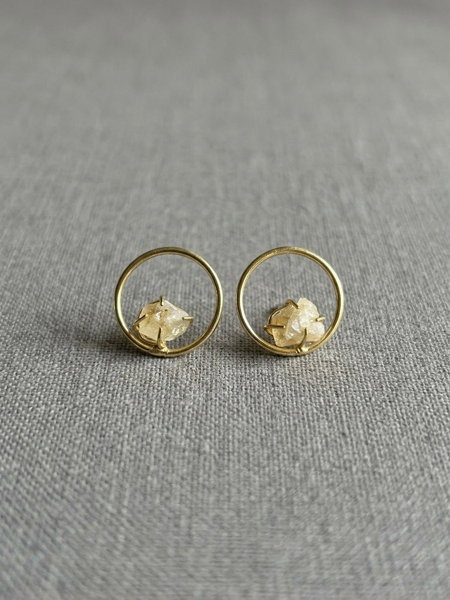 Sera – Dull Yellow Round Handmade Brass Earrings