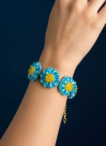 Daisy Dream Blue Handmade Beaded Bracelet