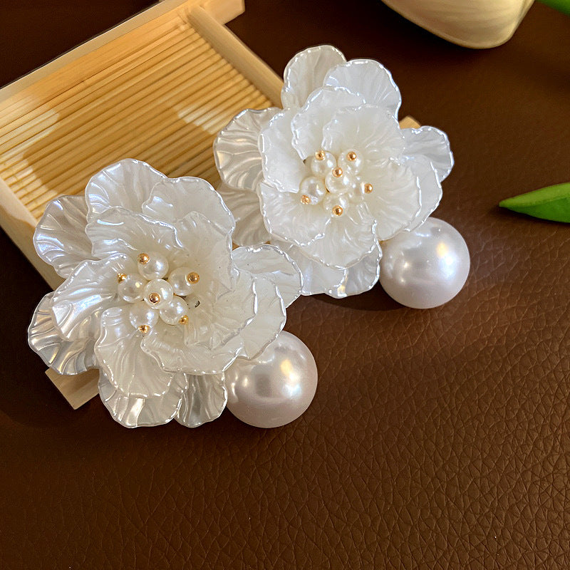 Sweet Pearl Flower Beaded Pearl Drop Earrings