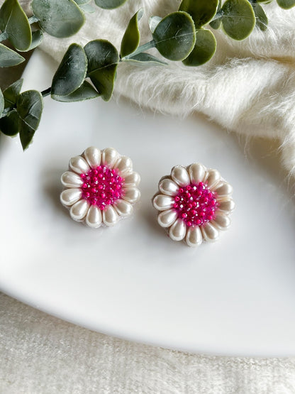 Love Pink Daisy Stud Handmade Beaded Flower Earrings