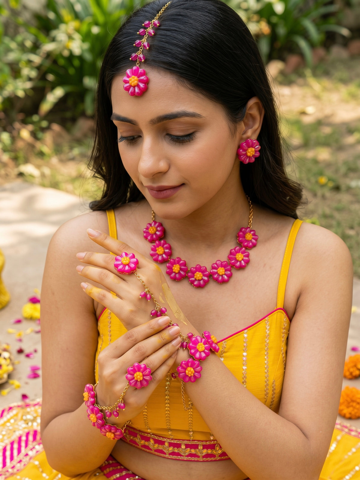 Sparkling Hot Pink Daisy Flower Handmade Beaded Haldi Jewellery Set (Necklace + Earrings + Hathphools + Maangtika)