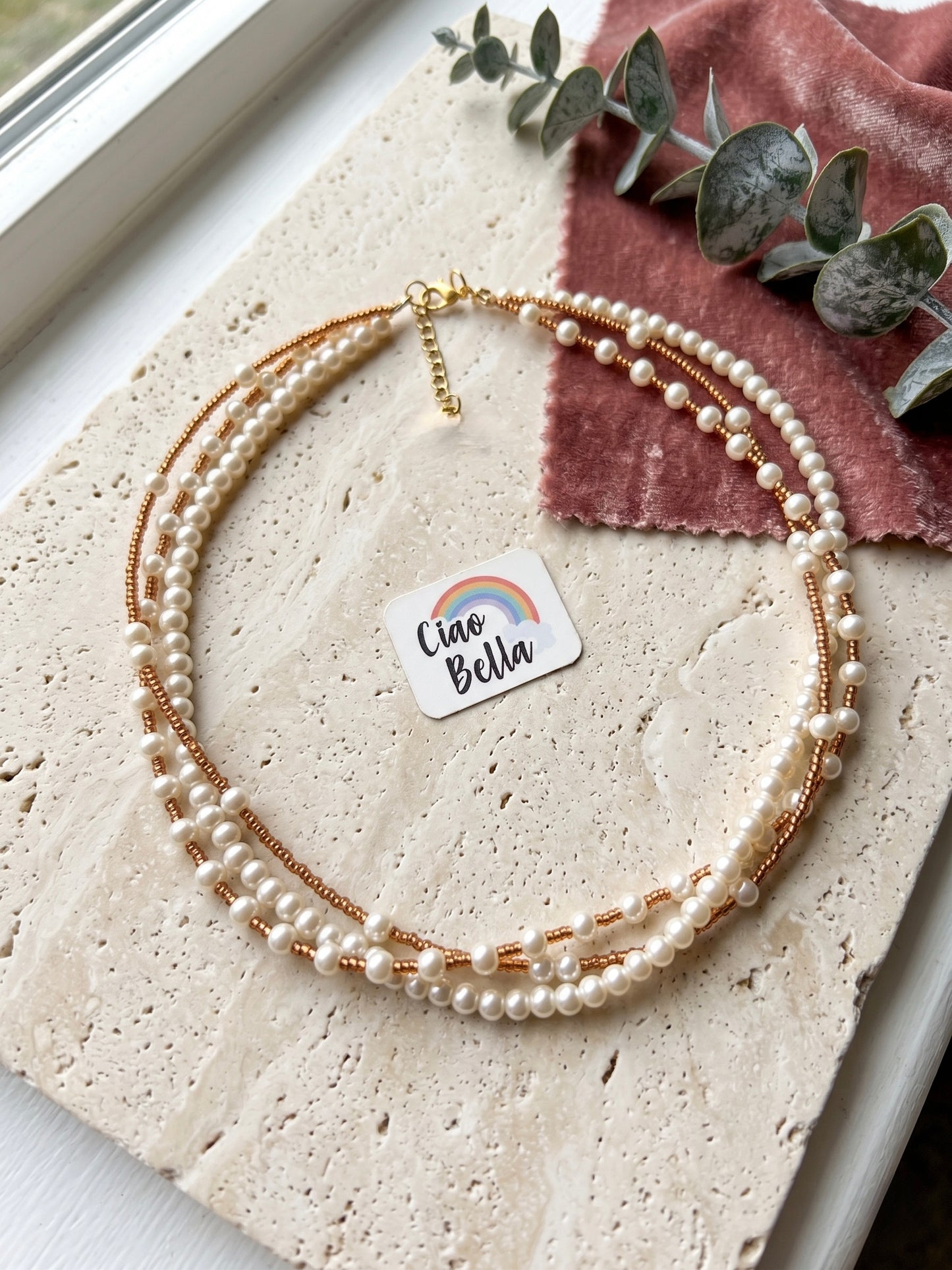 Eva Sleek Pearl Handmade Necklace
