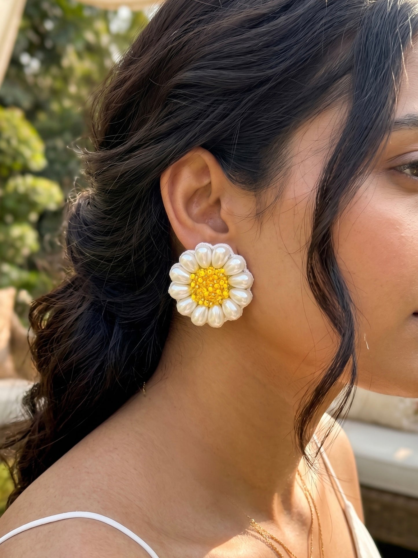 Daisy Love Stud Handmade Beaded Flower Earrings