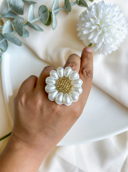 Elora Daisy Handmade Beaded Flower Ring