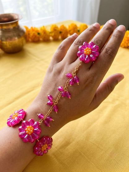 Sparkling Hot Pink Daisy Flower Handmade Beaded Hathphool (Single Hand)