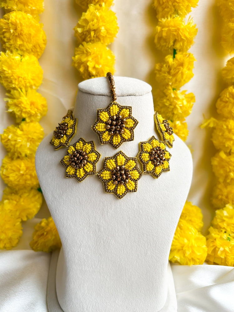 Surajmukhi (Sunflower) Handmade Haldi Full Set