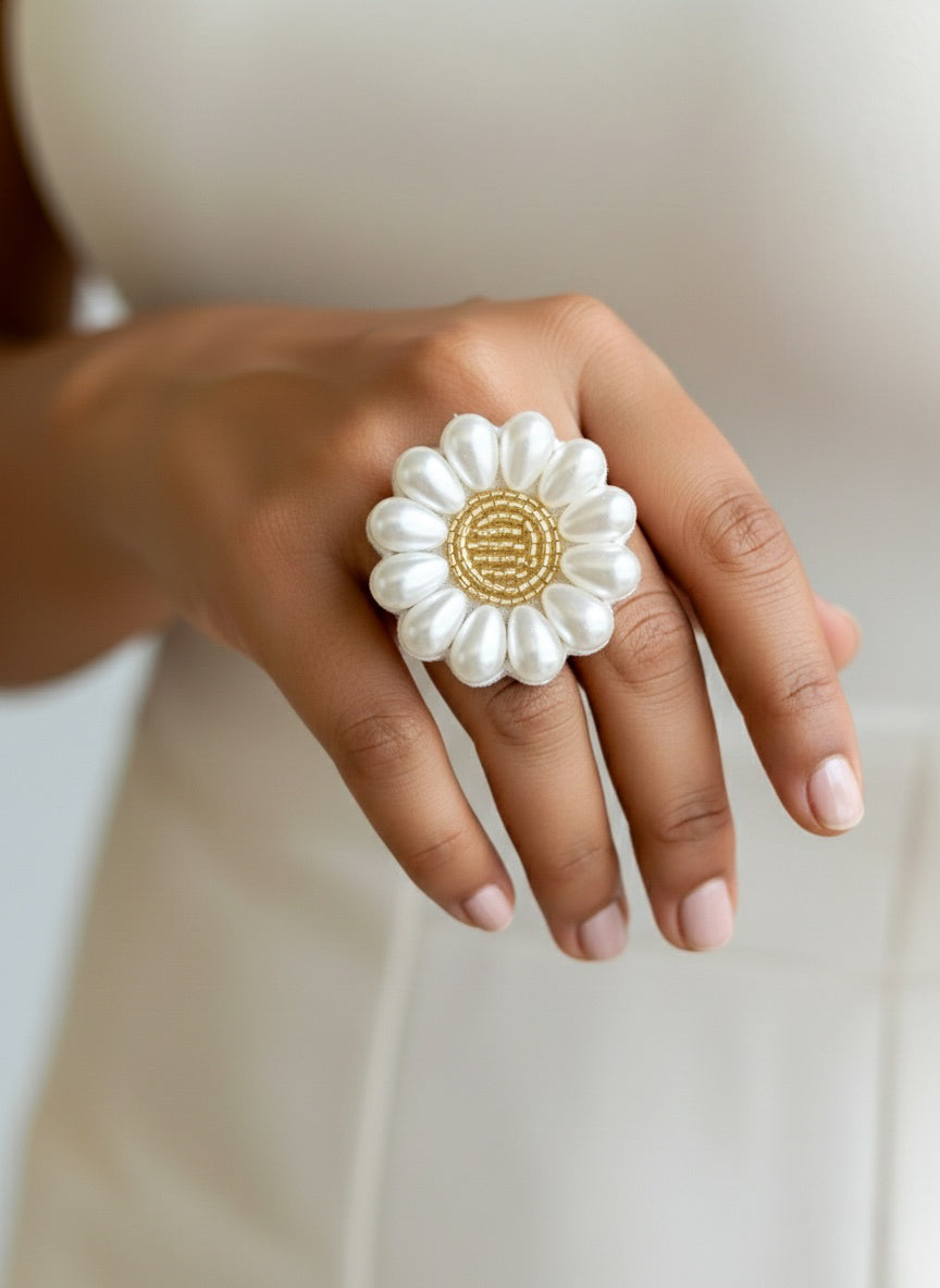 Elora Daisy Handmade Beaded Flower Ring