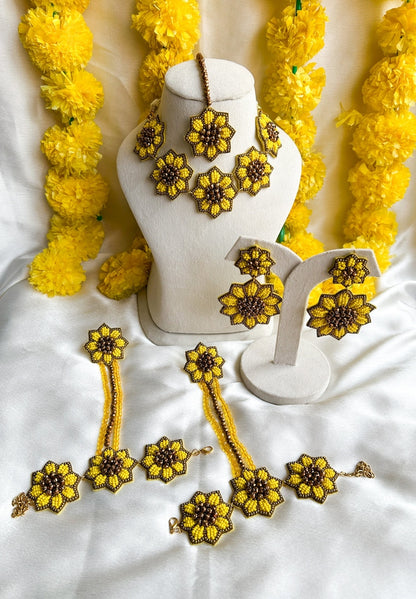 Surajmukhi (Sunflower) Handmade Haldi Full Set