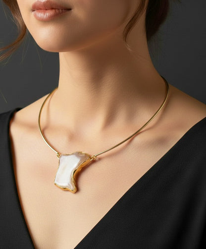 Oasis Pendant Brass Necklace