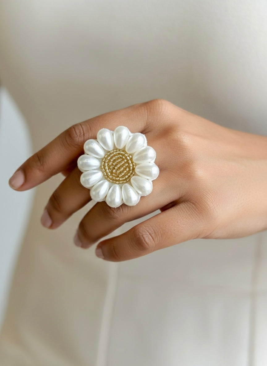 Elora Daisy Handmade Beaded Flower Ring