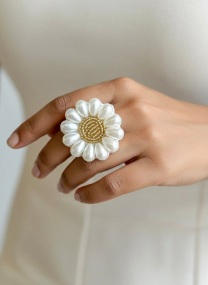 Elora Daisy Handmade Beaded Flower Ring
