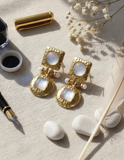 Retro Alloy Resin White 18k Gold Plated Drop Earrings