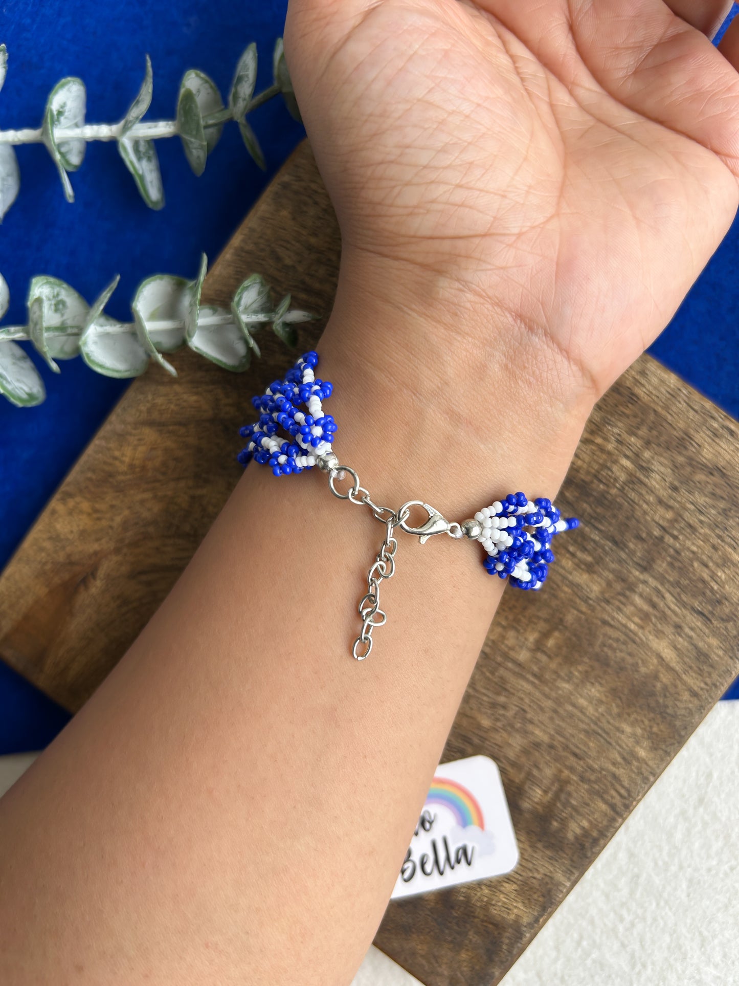 Spring Bloom Blue Daisy Handmade Beaded Bracelet