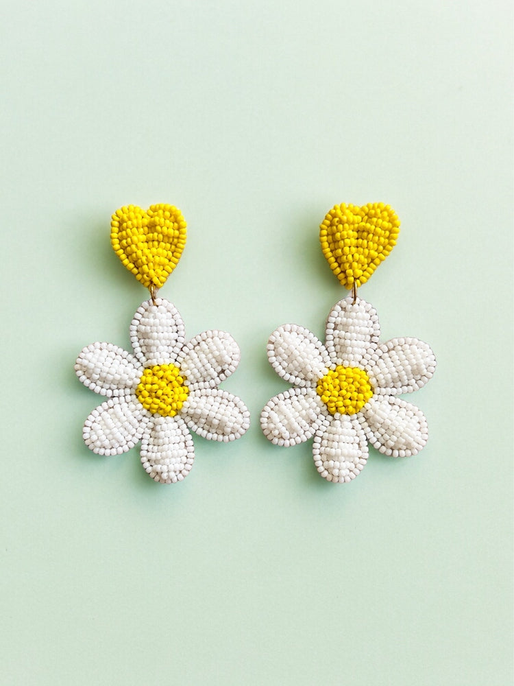 Daisy Love Handmade Beaded Flower Earrings